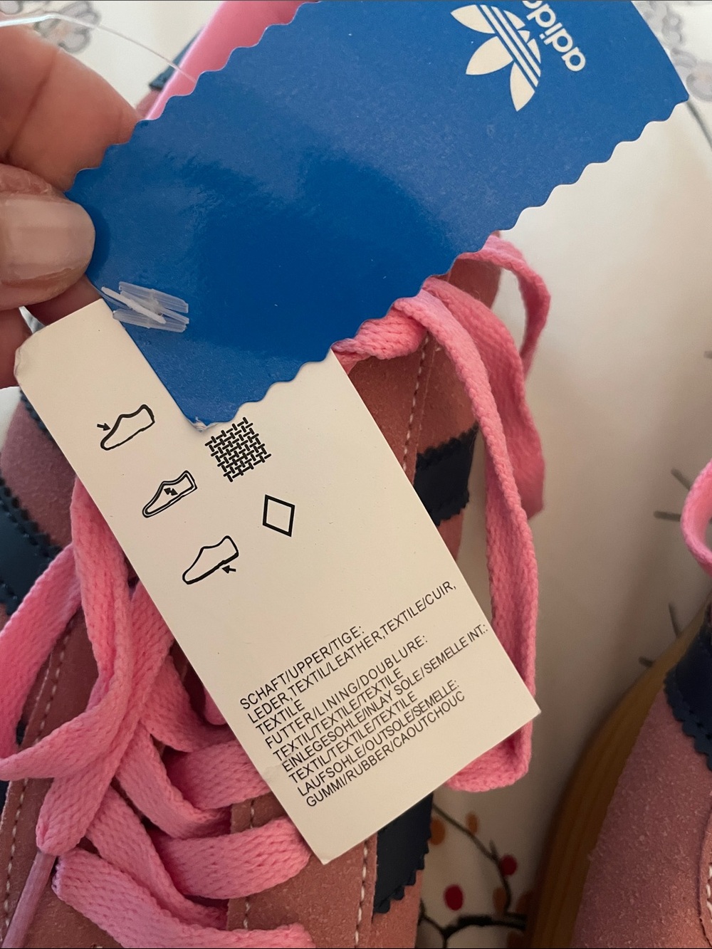 adidas Women’s Platform Gazelles Pink Sneakers with Navy Stripes Size 7.5 NWT - Picture 7 of 12